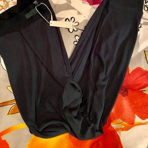BRAND NEW SKIMS SOFT LOUNG LEGGINGS!